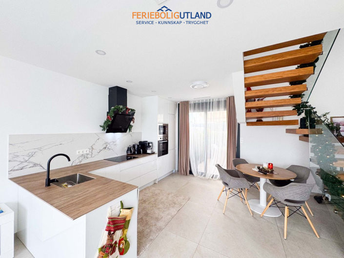 Image No.7-2 Bed Townhouse for sale