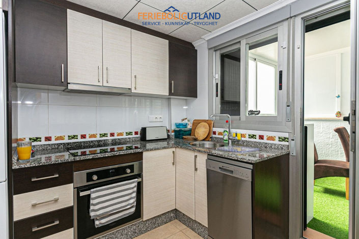 Image No.18-3 Bed Townhouse for sale