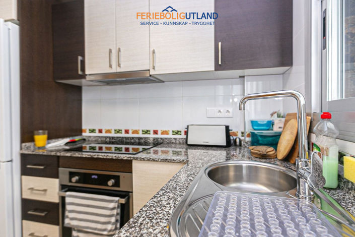 Image No.20-3 Bed Townhouse for sale