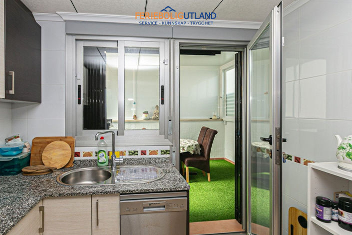 Image No.21-3 Bed Townhouse for sale