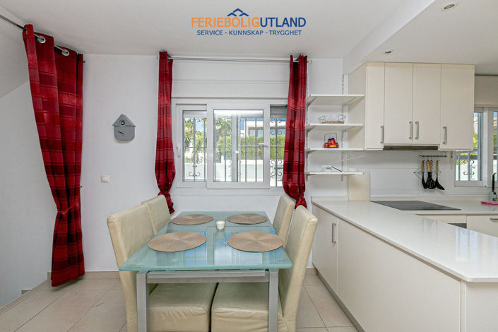 Image No.13-4 Bed Villa for sale