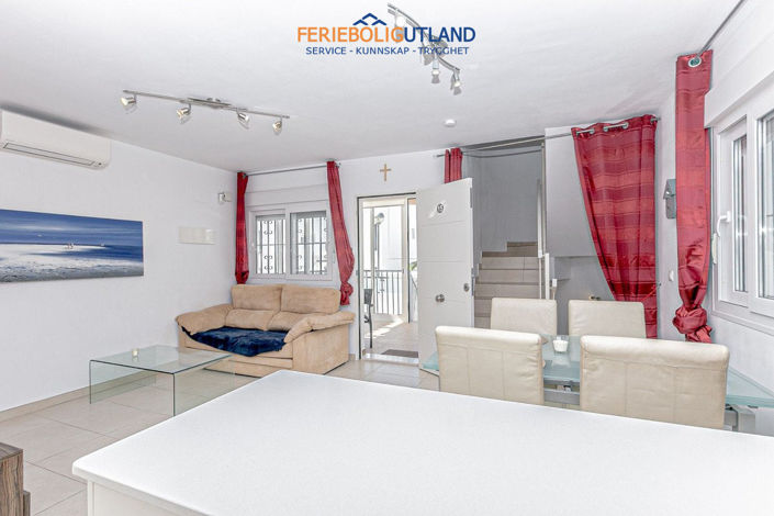 Image No.14-4 Bed Villa for sale