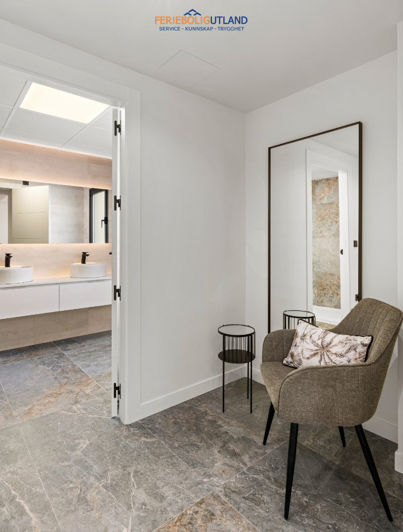 Image No.19-4 Bed Villa for sale