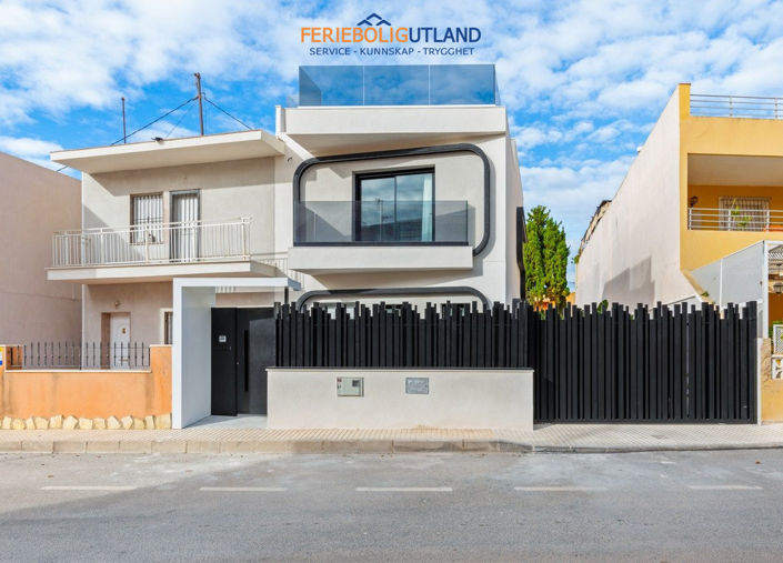 Image No.5-4 Bed Villa for sale