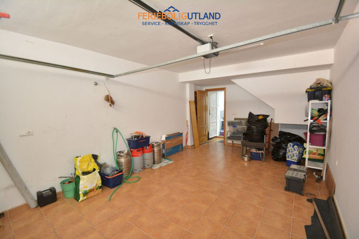 Image No.12-2 Bed Townhouse for sale