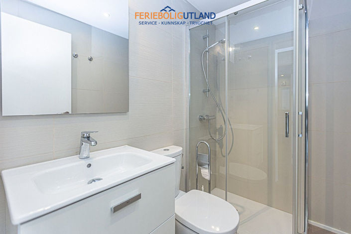 Image No.12-2 Bed Apartment for sale