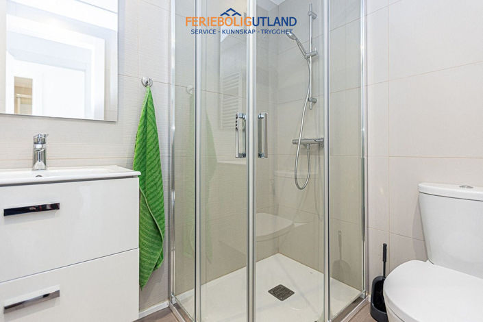 Image No.18-2 Bed Apartment for sale