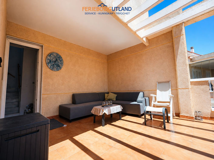 Image No.25-4 Bed Townhouse for sale