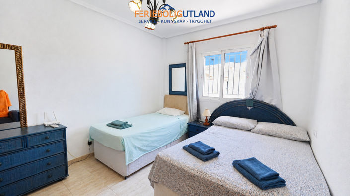 Image No.35-4 Bed Townhouse for sale