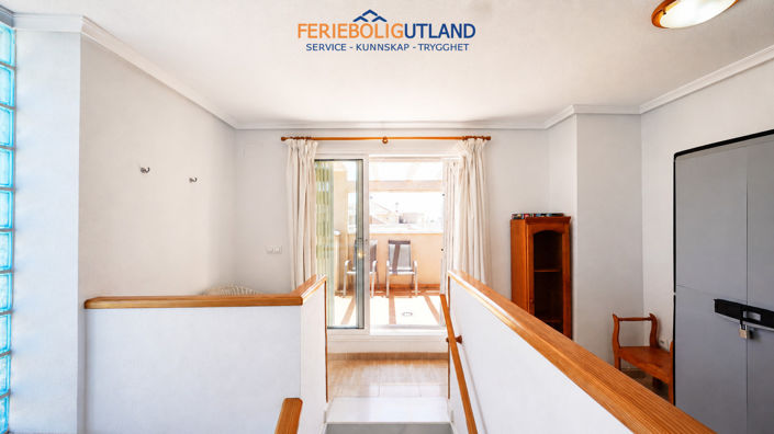 Image No.38-4 Bed Townhouse for sale