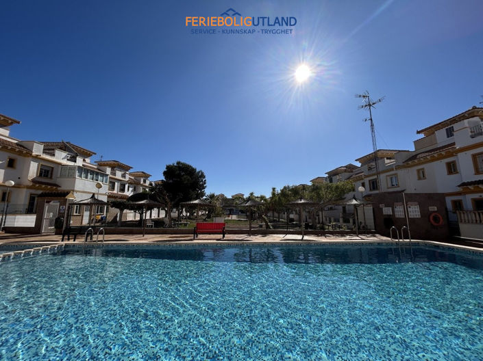 Image No.19-3 Bed Townhouse for sale