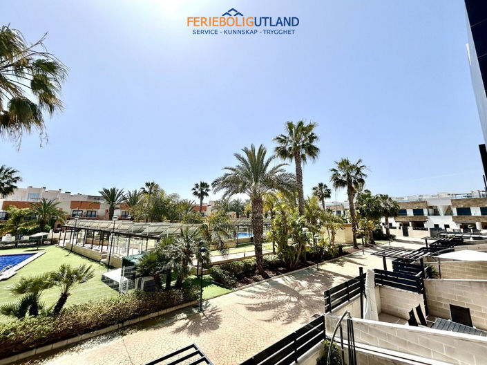 Image No.19-3 Bed Townhouse for sale