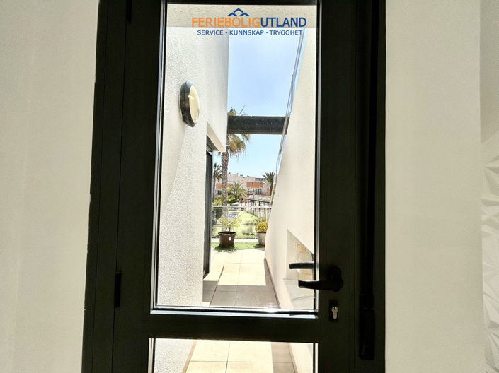 Image No.31-3 Bed Townhouse for sale