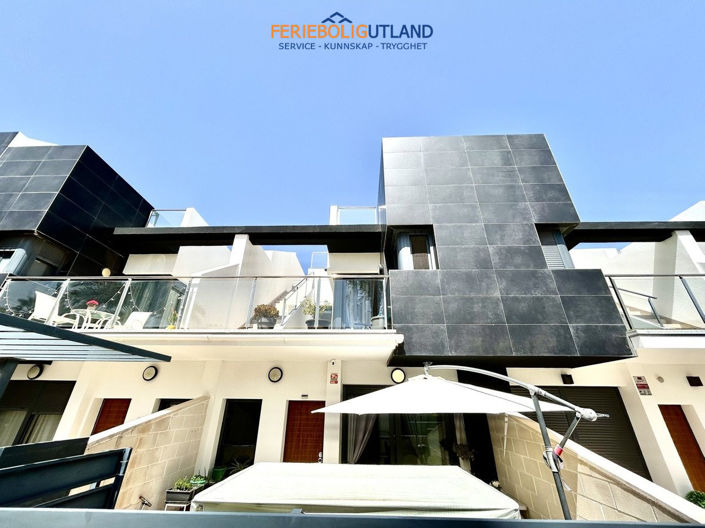 Image No.40-3 Bed Townhouse for sale