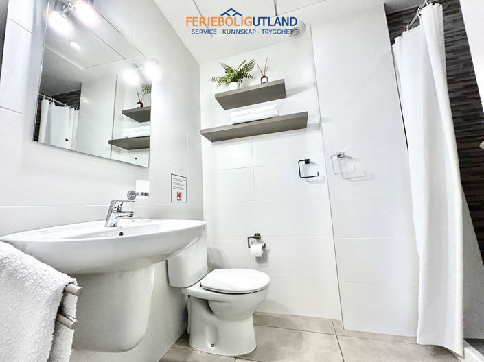 Image No.18-2 Bed Apartment for sale