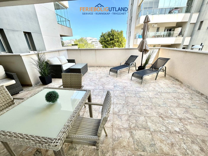 Image No.20-2 Bed Apartment for sale