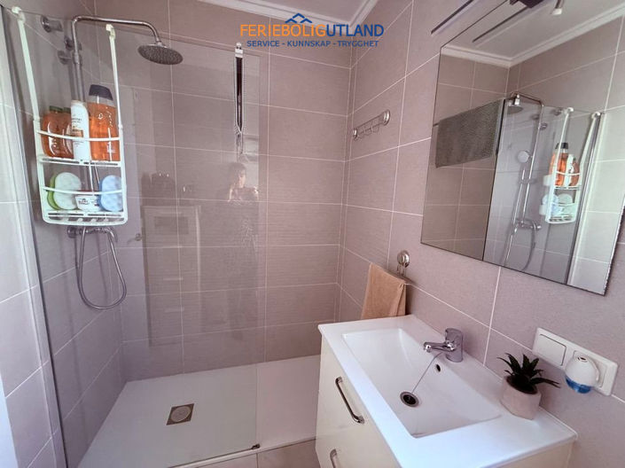 Image No.11-3 Bed Villa for sale