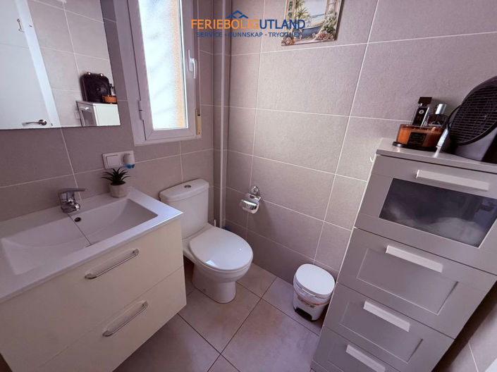 Image No.12-3 Bed Villa for sale