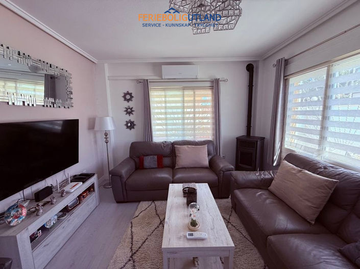 Image No.9-3 Bed Villa for sale