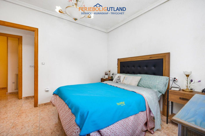 Image No.11-3 Bed Apartment for sale