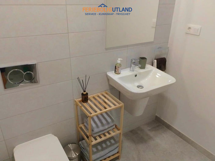 Image No.15-2 Bed Apartment for sale