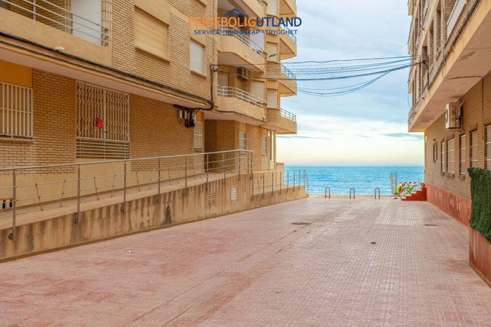 Image No.21-3 Bed Apartment for sale