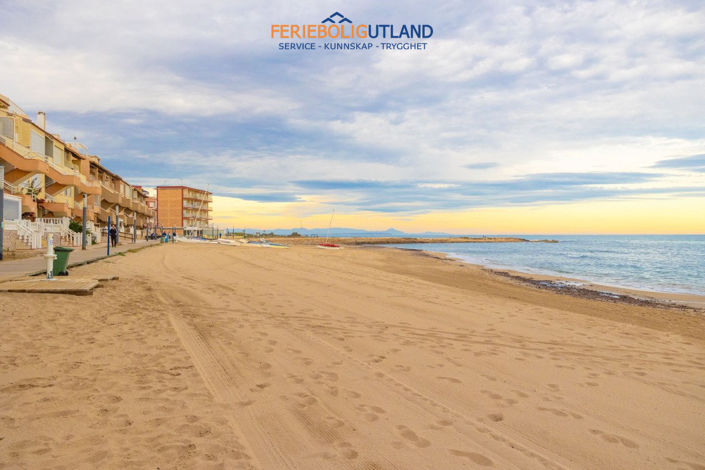 Image No.24-3 Bed Apartment for sale