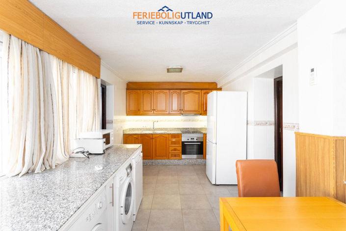 Image No.12-4 Bed Townhouse for sale