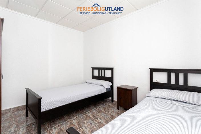 Image No.21-4 Bed Townhouse for sale