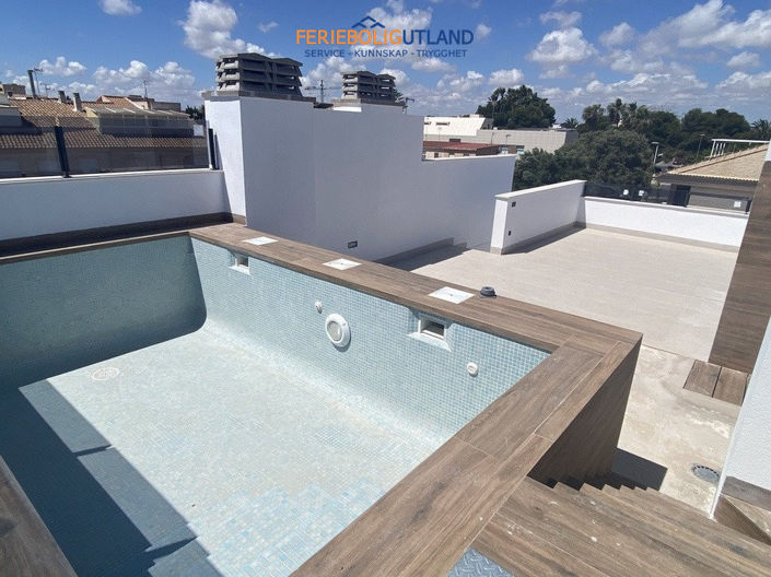 Image No.19-2 Bed Bungalow for sale