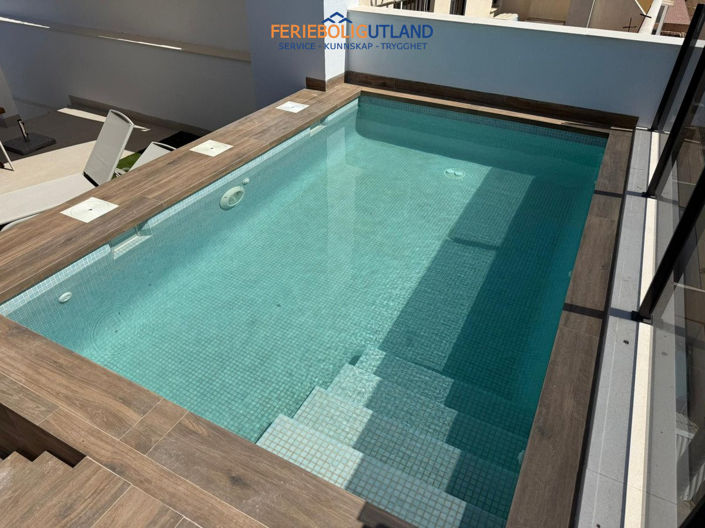 Image No.25-2 Bed Bungalow for sale