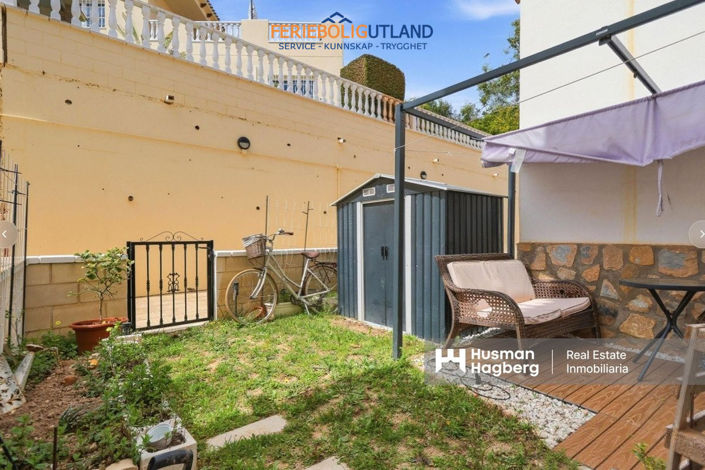 Image No.15-2 Bed Townhouse for sale