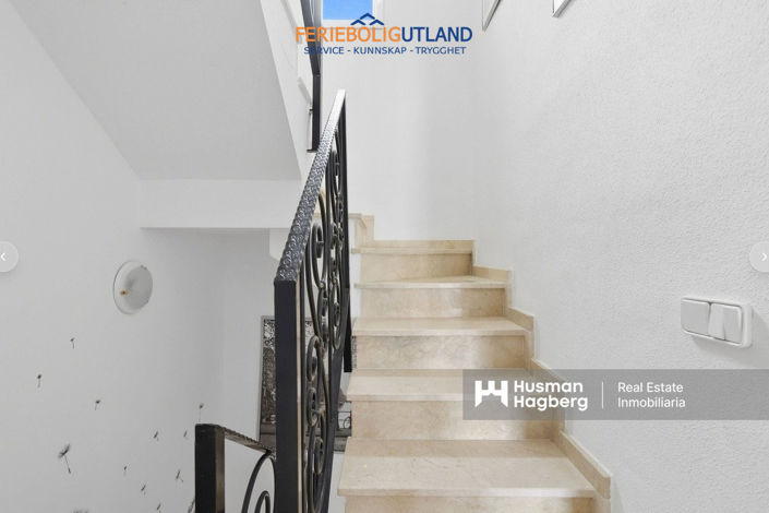 Image No.27-2 Bed Townhouse for sale