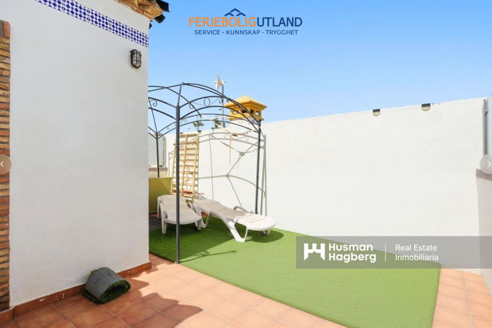 Image No.29-2 Bed Townhouse for sale