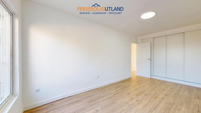 Image No.24-2 Bed Apartment for sale