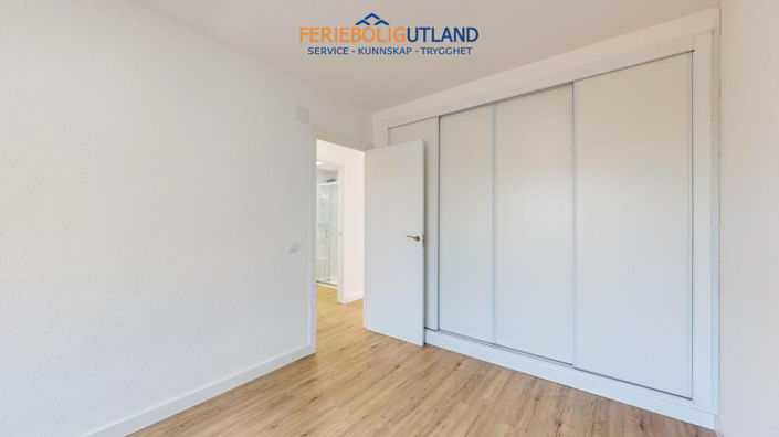 Image No.26-2 Bed Apartment for sale