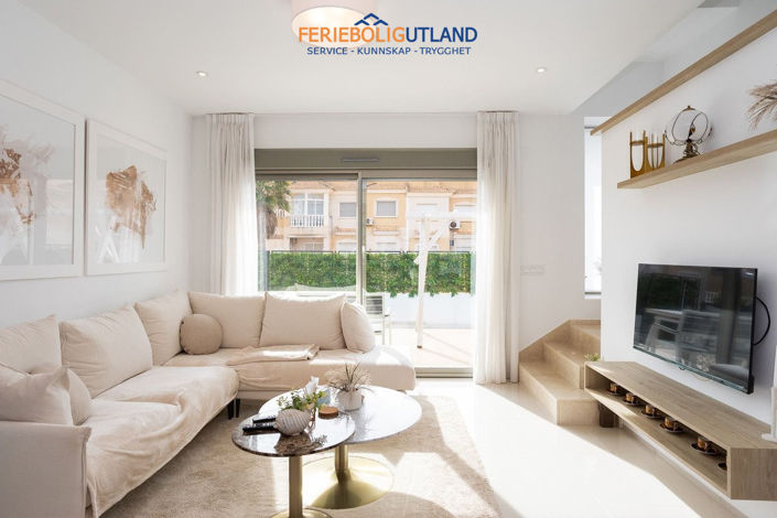 Image No.10-4 Bed Villa for sale