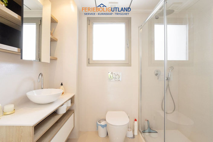 Image No.18-4 Bed Villa for sale