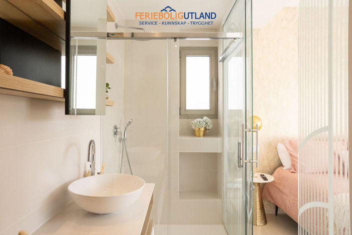 Image No.35-4 Bed Villa for sale