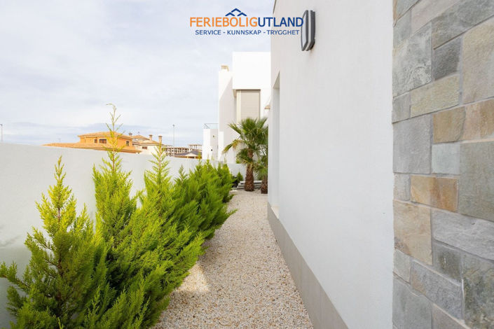 Image No.6-4 Bed Villa for sale