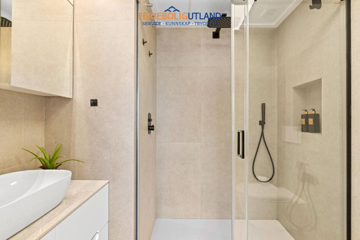 Image No.13-2 Bed Apartment for sale