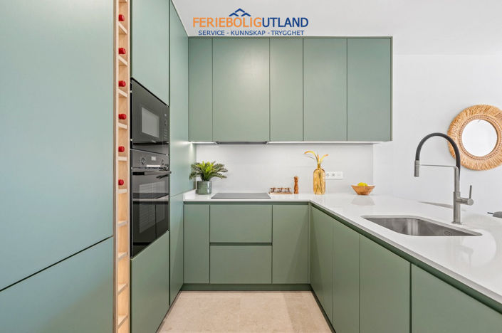 Image No.17-3 Bed Apartment for sale