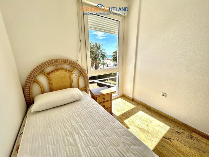 Image No.13-3 Bed Townhouse for sale