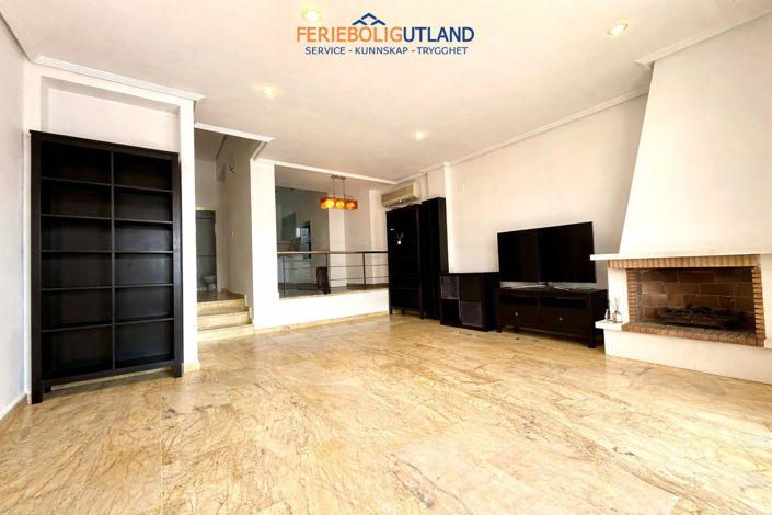 Image No.6-3 Bed Townhouse for sale