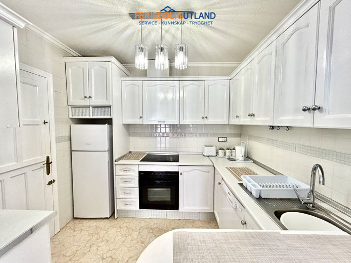 Image No.12-2 Bed Townhouse for sale