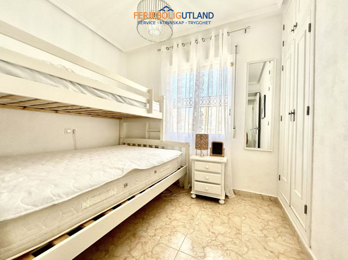 Image No.15-2 Bed Townhouse for sale