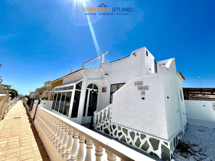 Image No.2-2 Bed Townhouse for sale