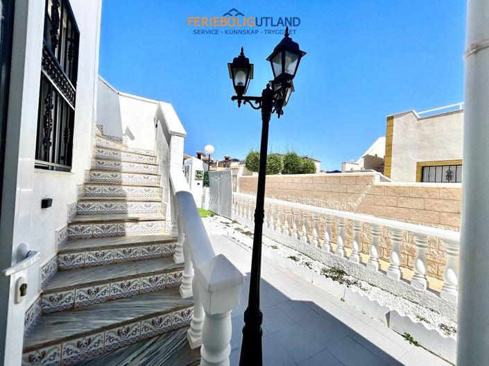 Image No.22-2 Bed Townhouse for sale