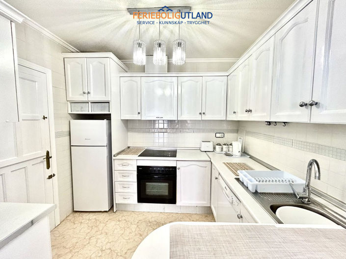 Image No.28-2 Bed Townhouse for sale