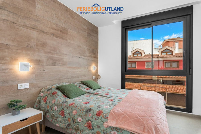 Image No.21-2 Bed Apartment for sale